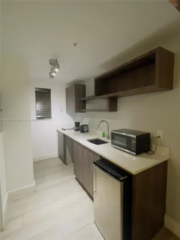 $1,750 | 6755 Harding Avenue, Unit 821, Miami Beach, FL 33141