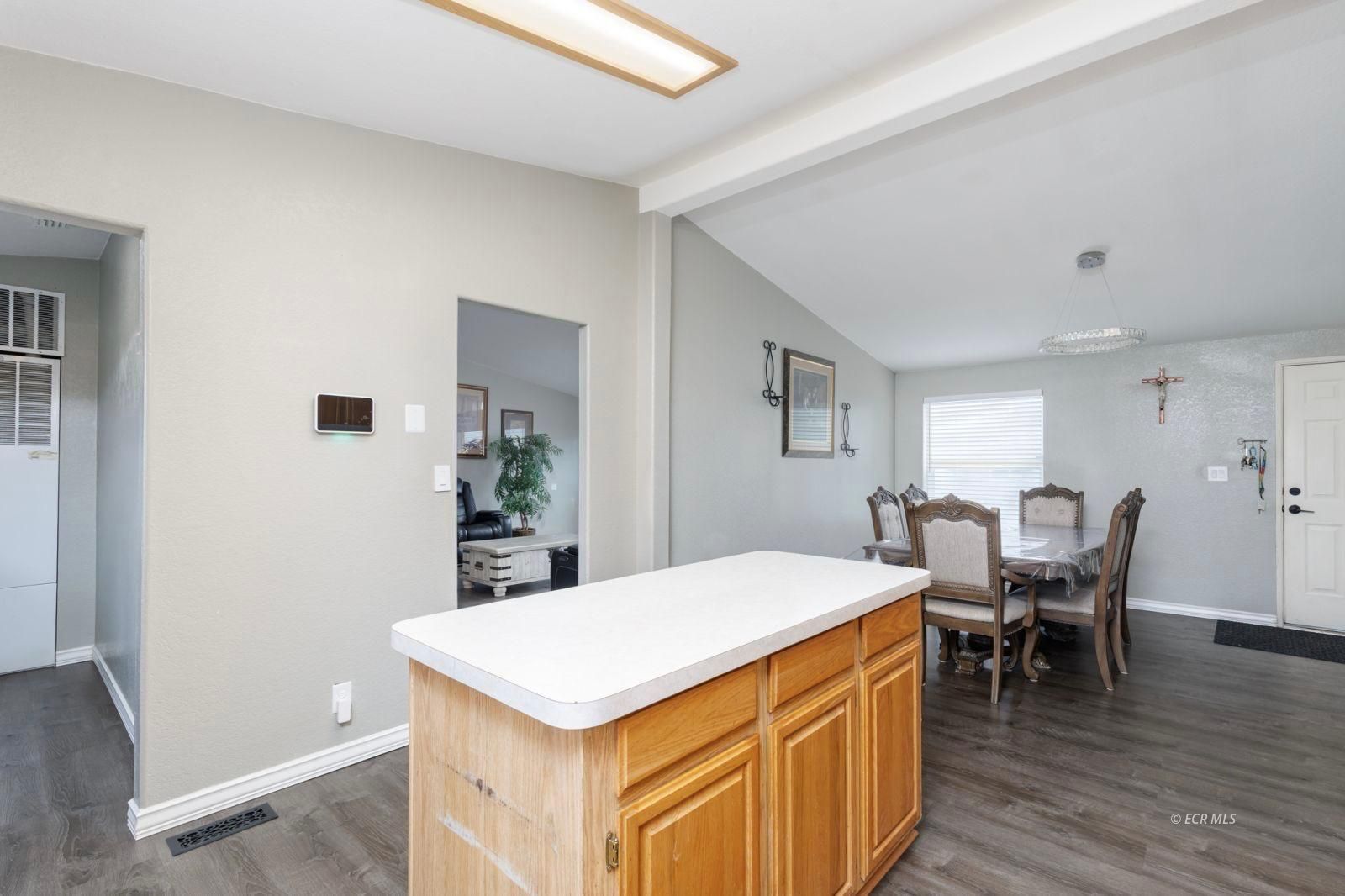 547 Cari Way Elko, NV 89801 - Photo 7 of 12