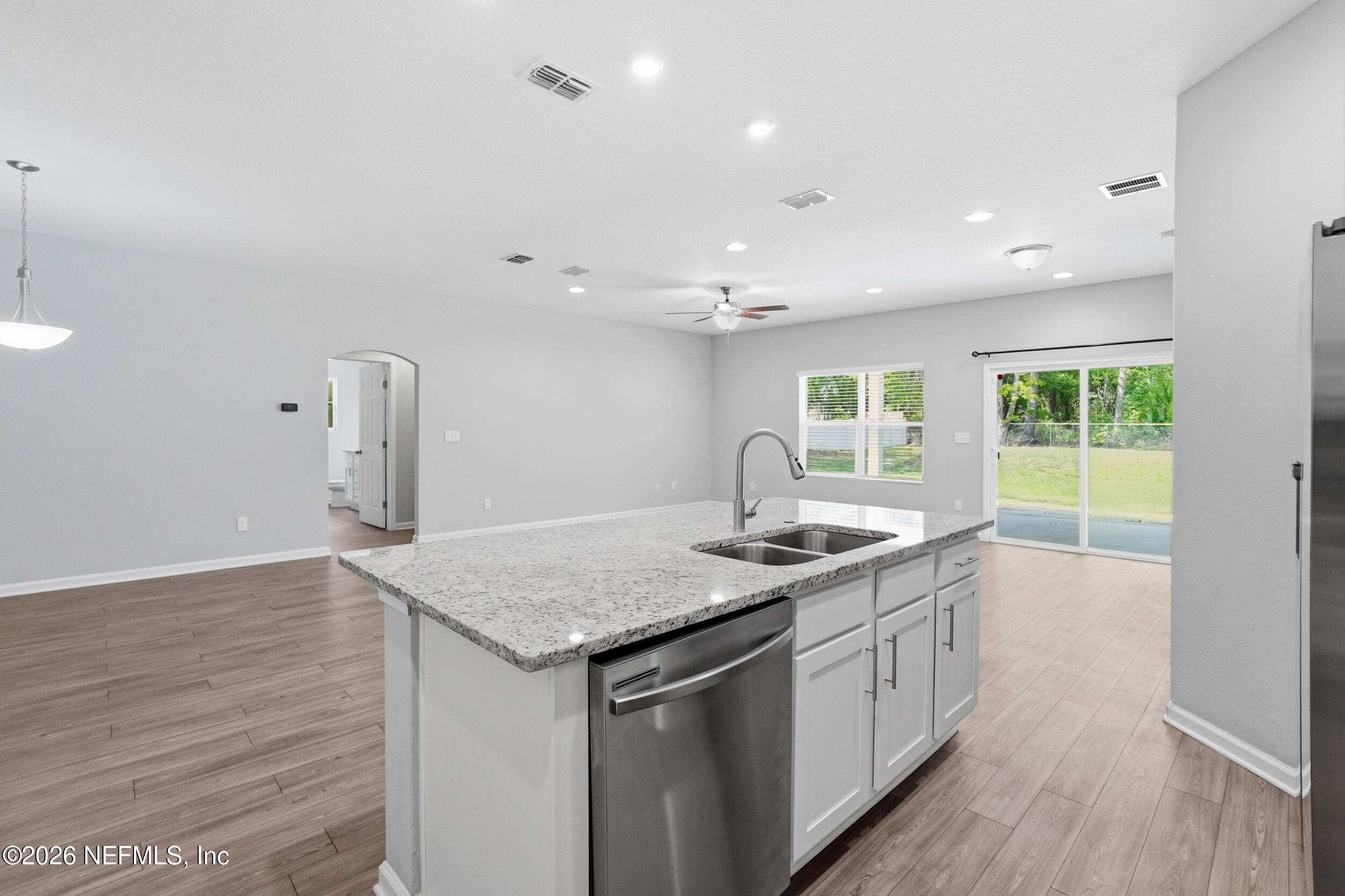 9035 Marlee Road Jacksonville, FL 32222 - Photo 14 of 34 Island