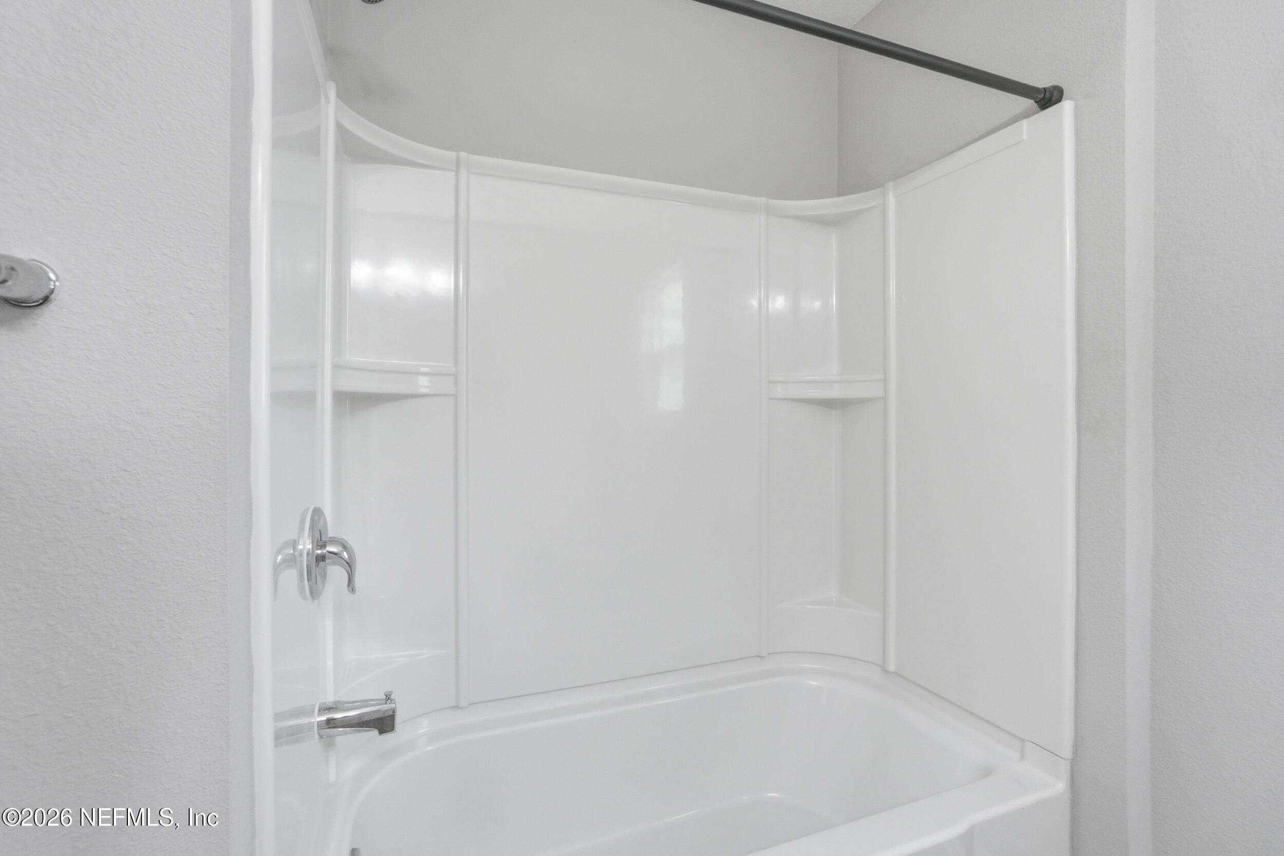 9035 Marlee Road Jacksonville, FL 32222 - Photo 23 of 34 Guest bath