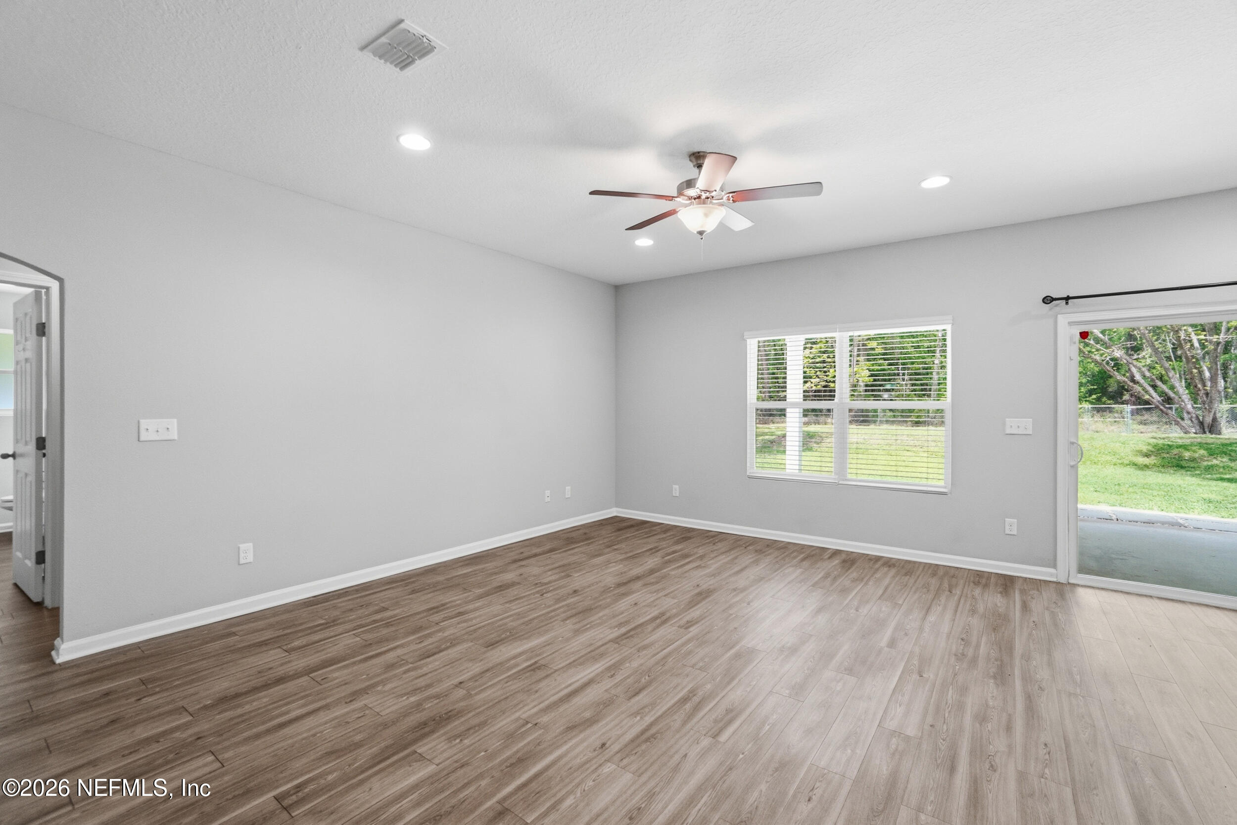9035 Marlee Road Jacksonville, FL 32222 - Photo 8 of 34 Open Living area