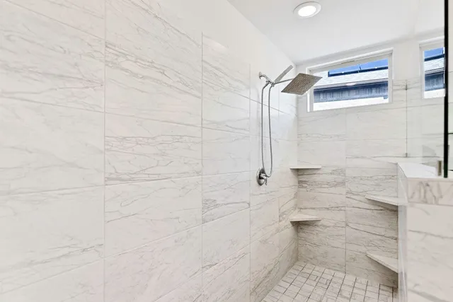 $4,300 | 278 Eclipse Drive, Austin, TX 78737