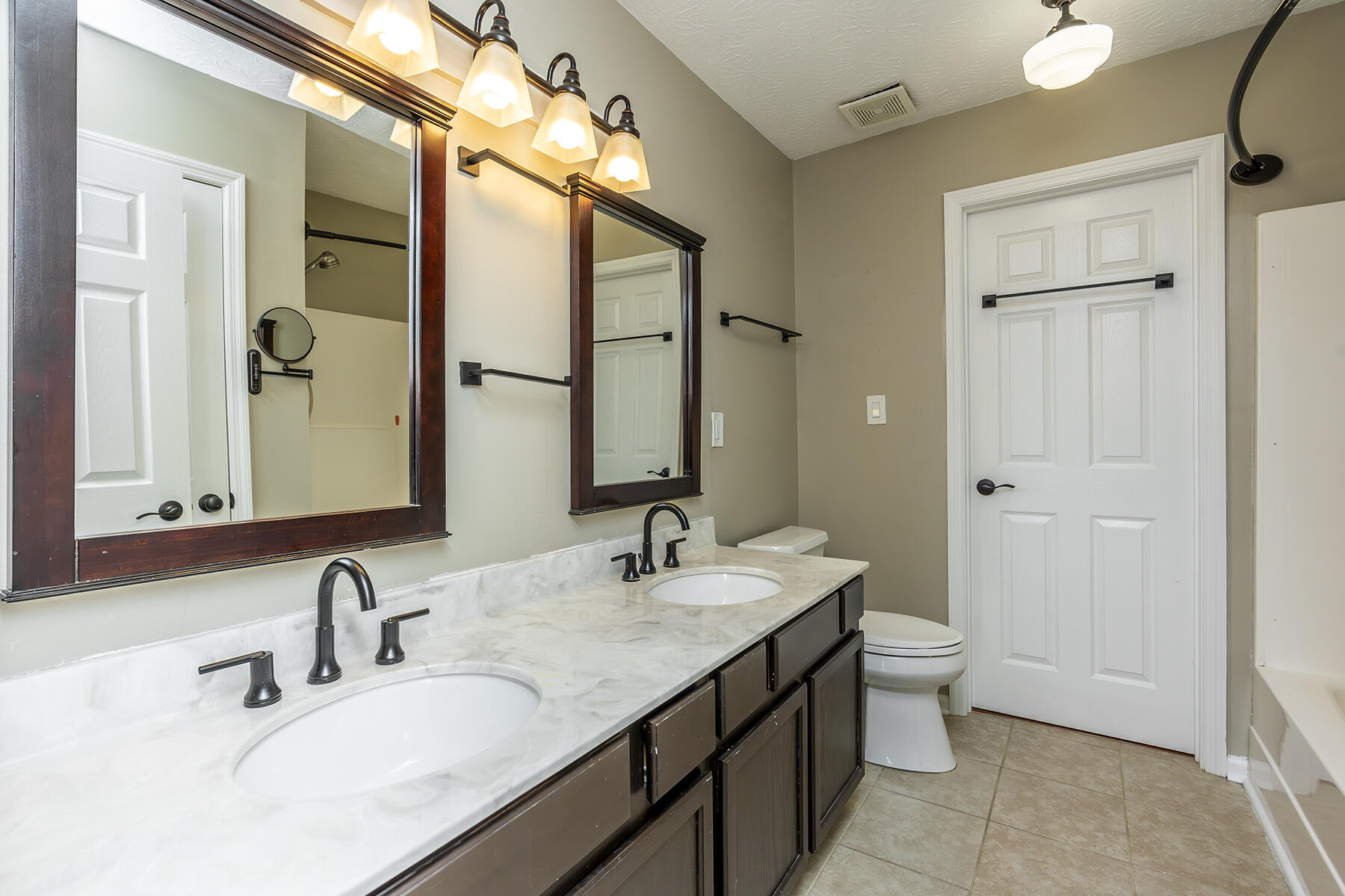972 Tanbark Road Lexington, KY 40515 - Photo 24 of 35 972tanbark24