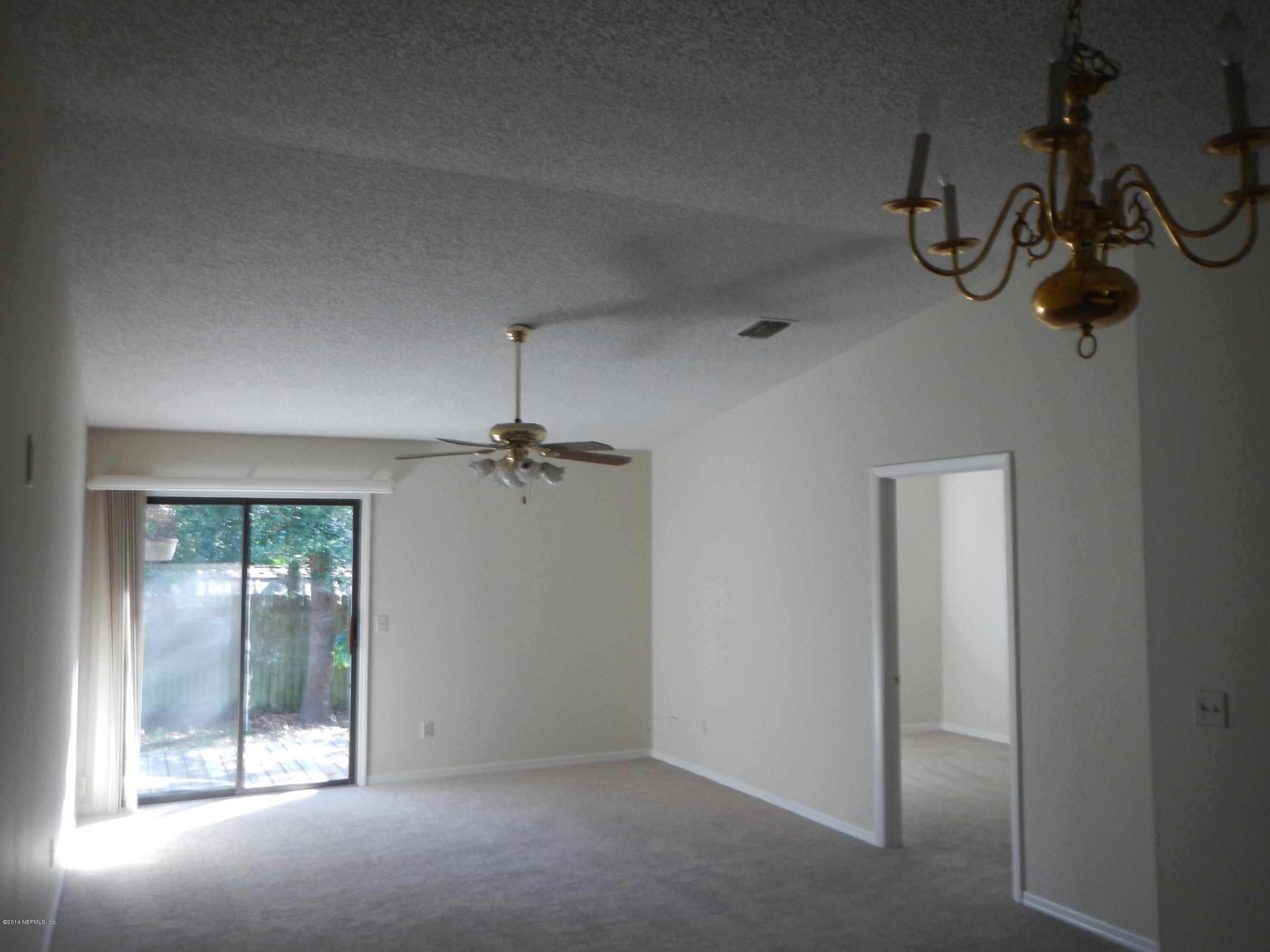 1165 Lee Road Jacksonville, FL 32225 - Photo 12 of 59 Family Room