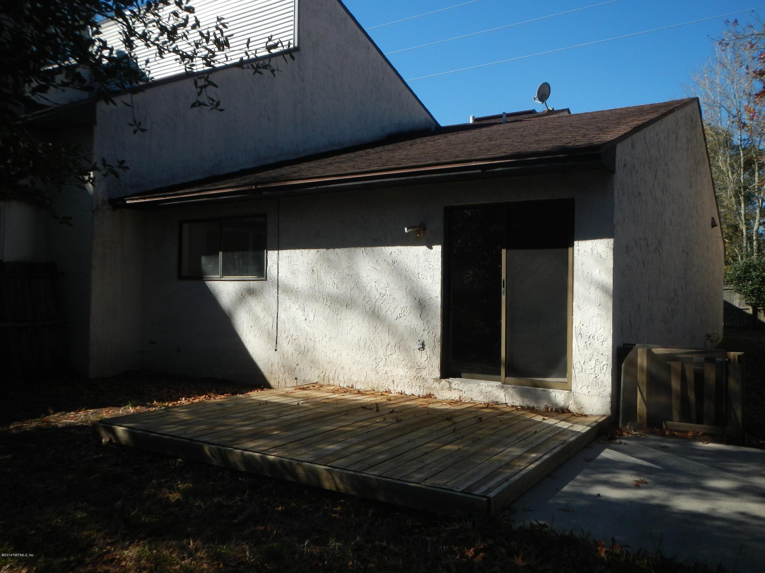 1165 Lee Road Jacksonville, FL 32225 - Photo 32 of 59 Back-Yard Deck