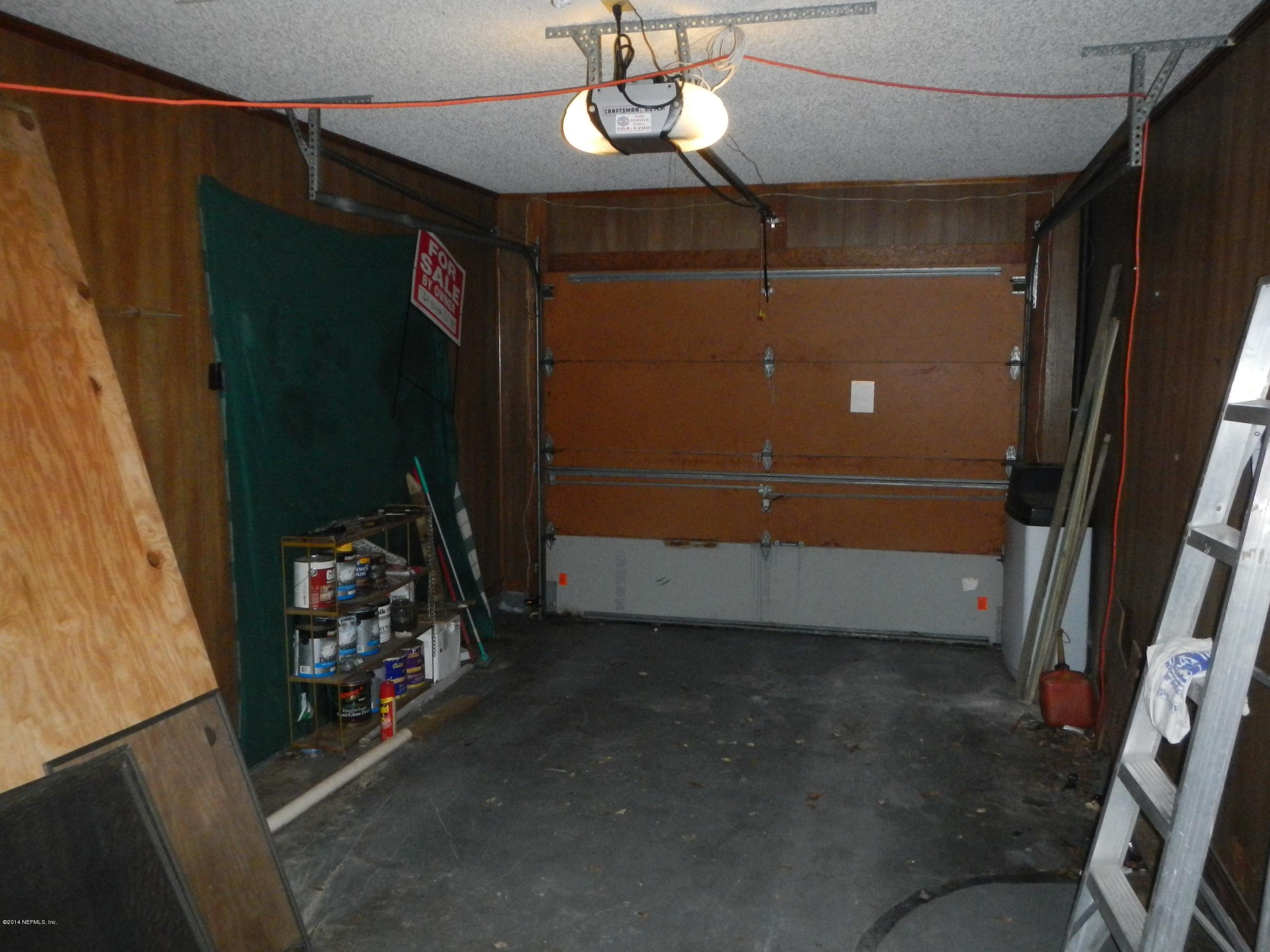 1165 Lee Road Jacksonville, FL 32225 - Photo 36 of 59 Garage