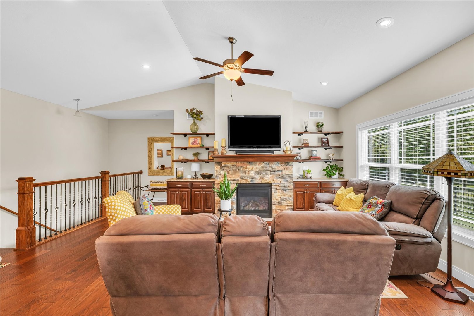 1813 Lake Ridge Court Mahomet, IL 61853 - Photo 11 of 56 Gallery Image 11