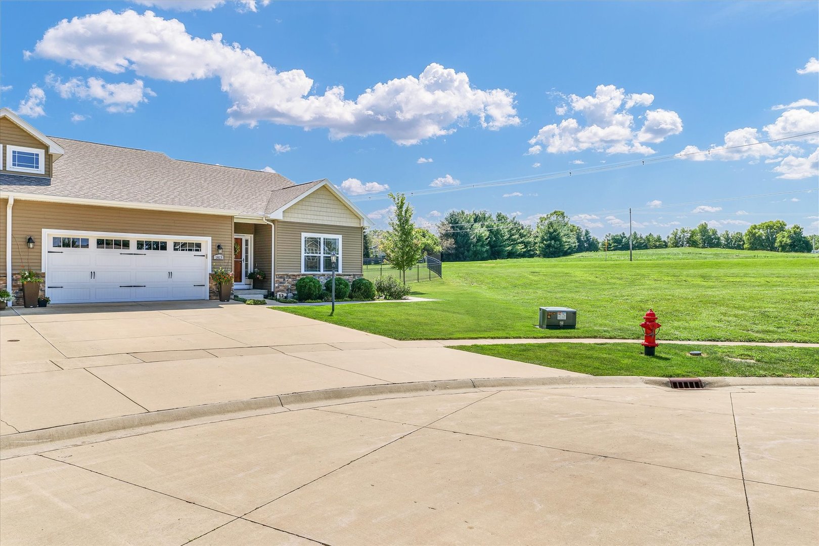 1813 Lake Ridge Court Mahomet, IL 61853 - Photo 2 of 56 Gallery Image 2