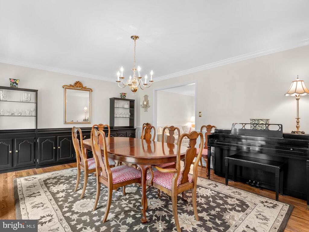 17625 Goose Creek Road Olney, MD 20832 - Photo 14 of 49 Separate dining room
