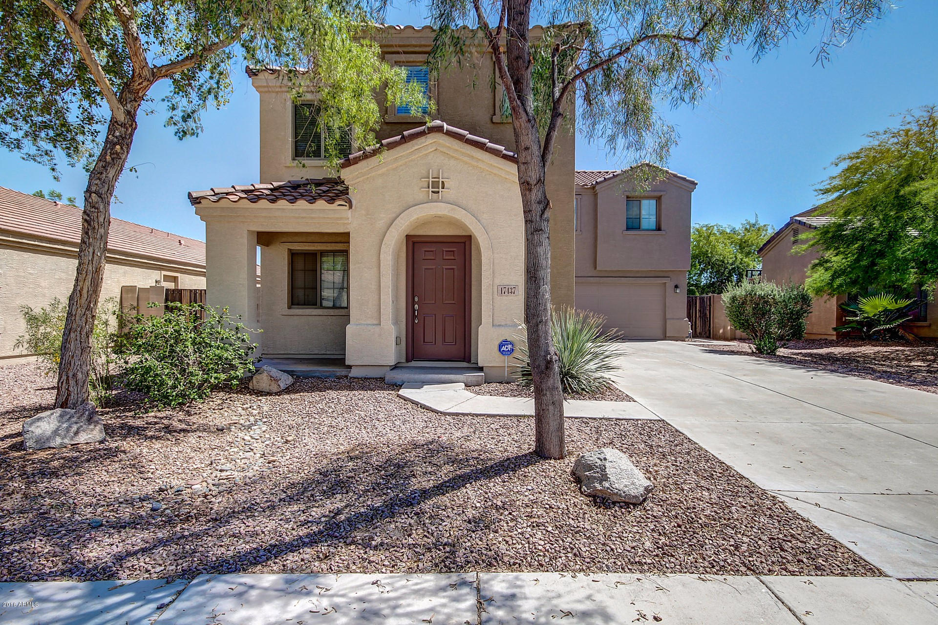 17437 West Calavar Road Surprise, AZ 85388 - Photo 3 of 27 Calavar (3)