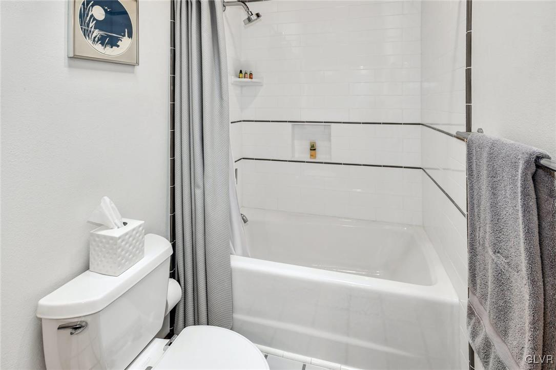 290 Steely Hill Road Riegelsville, PA 18077 - Photo 17 of 33 a bathroom with a toilet and a shower