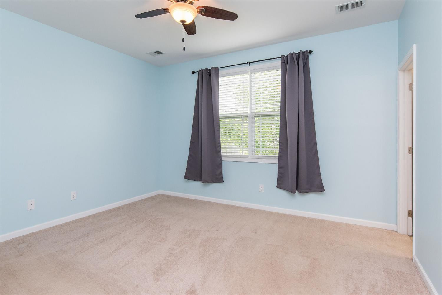 220 Shell Court Lexington, KY 40511 - Photo 13 of 28 Photo 13