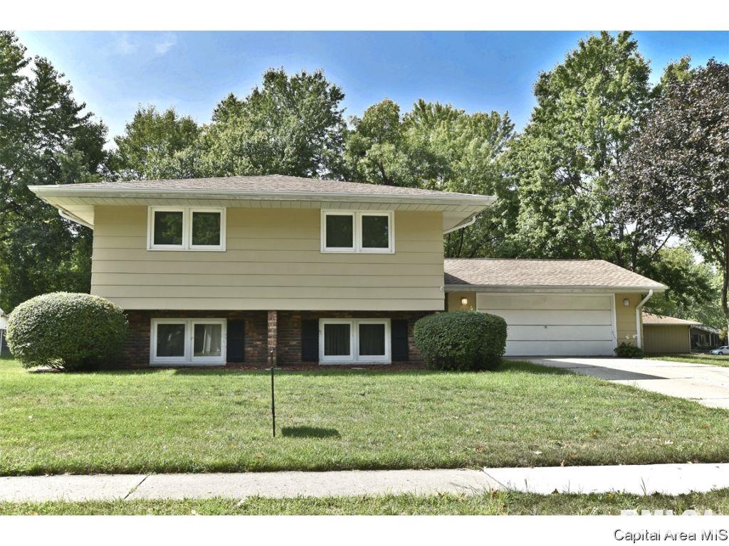 244 Stutely Lane Springfield, IL 62704 - Photo 1 of 36