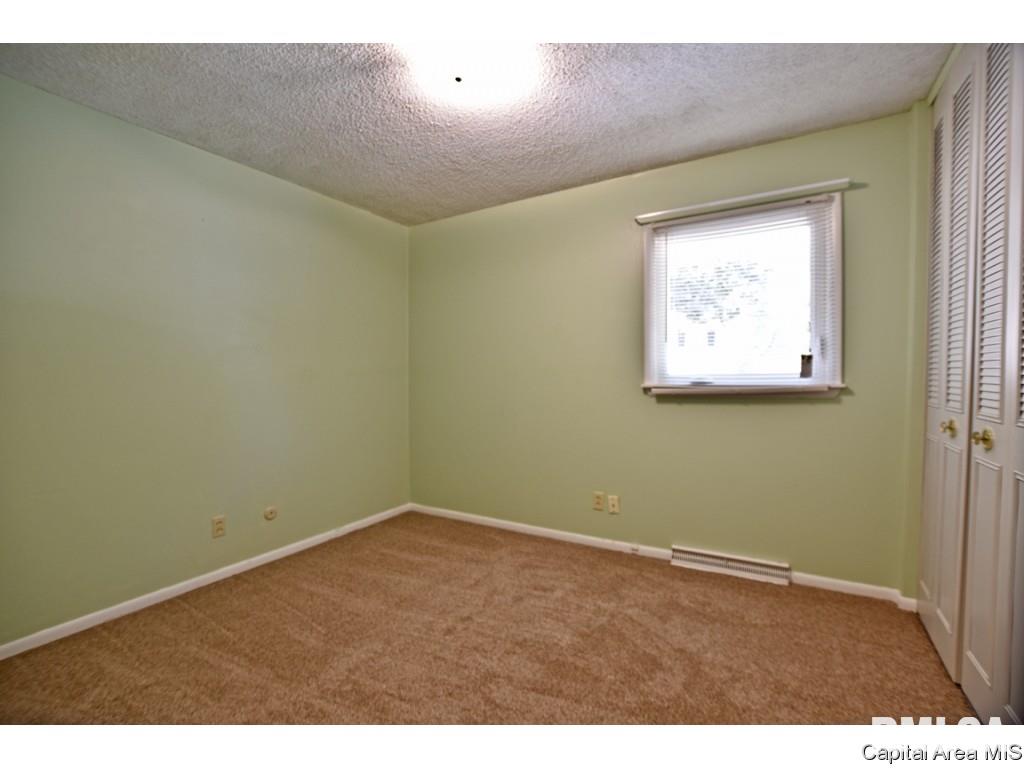 244 Stutely Lane Springfield, IL 62704 - Photo 14 of 36