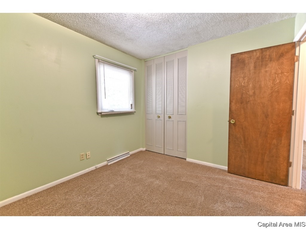 244 Stutely Lane Springfield, IL 62704 - Photo 16 of 36