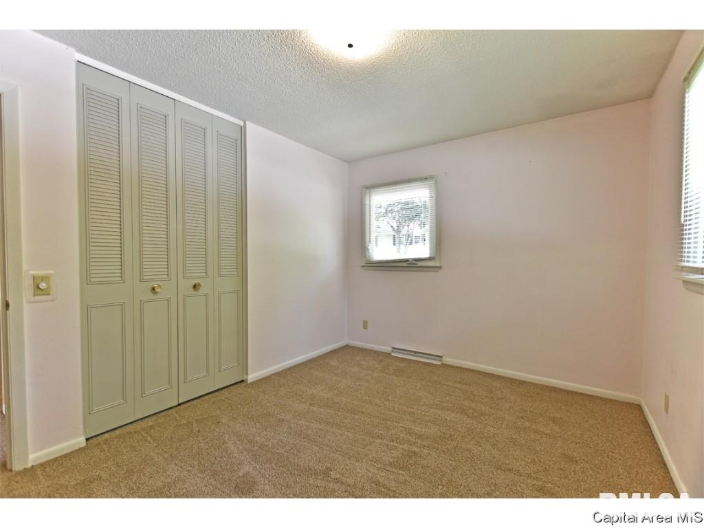 244 Stutely Lane Springfield, IL 62704 - Photo 18 of 36