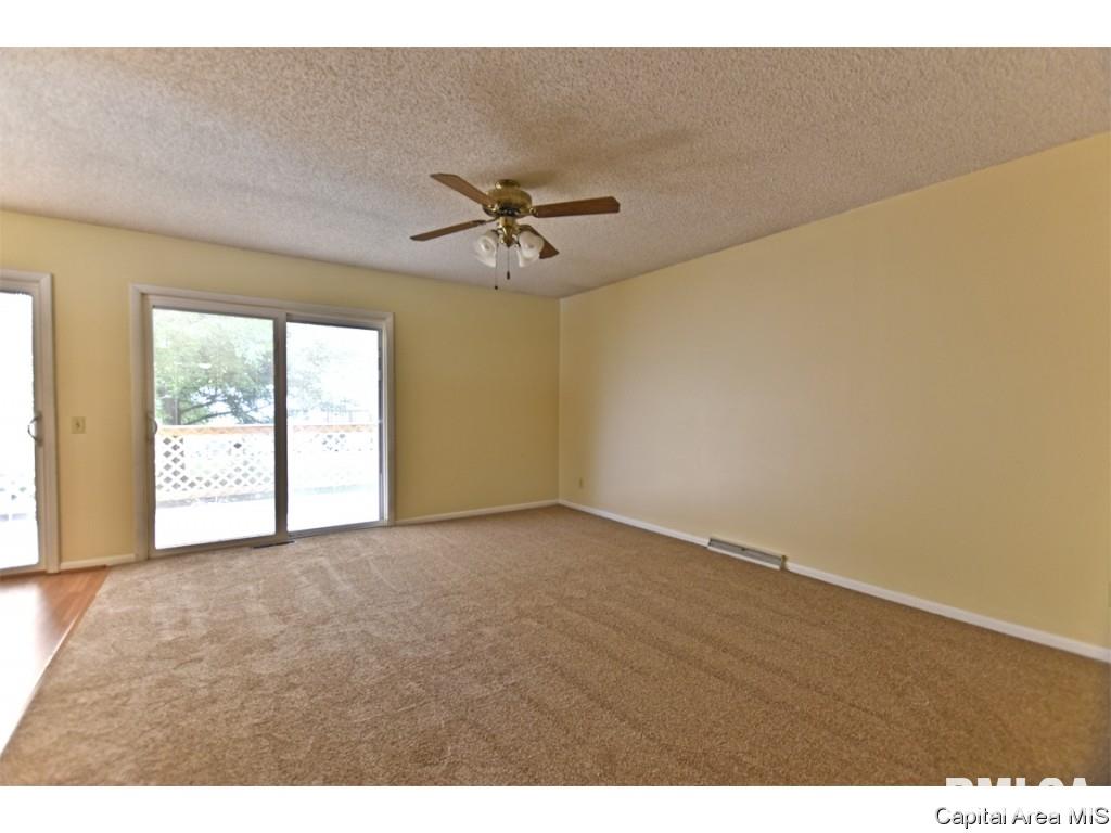 244 Stutely Lane Springfield, IL 62704 - Photo 3 of 36