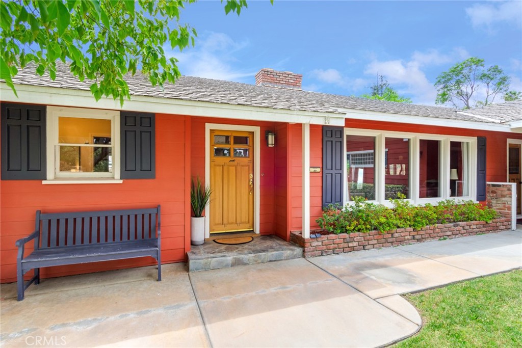 2886 McAllister Street Riverside, CA 92503 - Photo 3 of 47