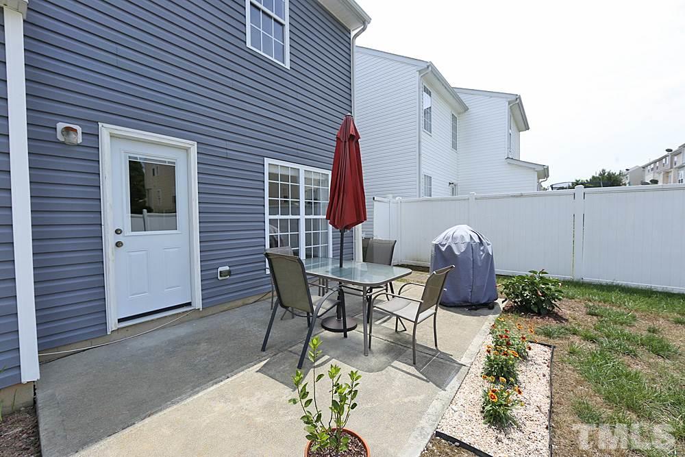 4473 Cardinal Grove Boulevard Raleigh, NC 27616 - Photo 12 of 16