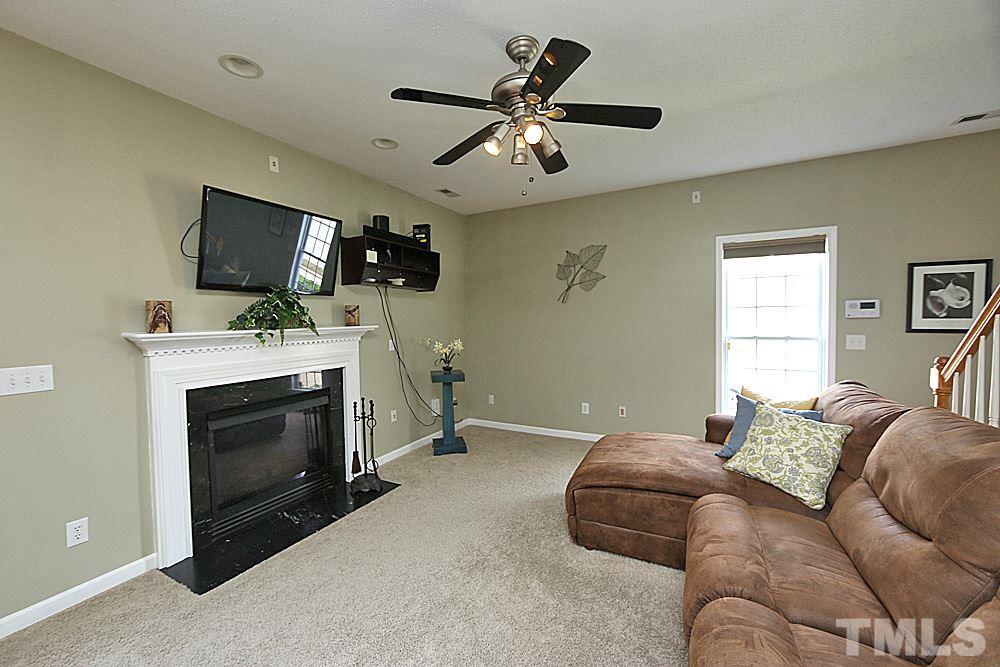 4473 Cardinal Grove Boulevard Raleigh, NC 27616 - Photo 5 of 16