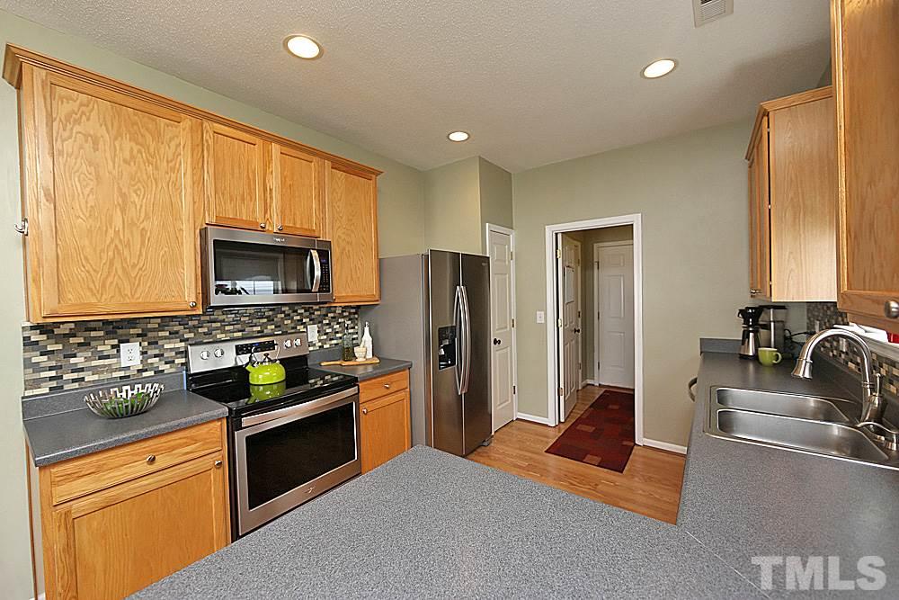 4473 Cardinal Grove Boulevard Raleigh, NC 27616 - Photo 7 of 16