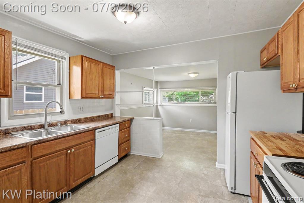 2139 Romeo Street Ferndale, MI 48220 - Photo 10 of 28