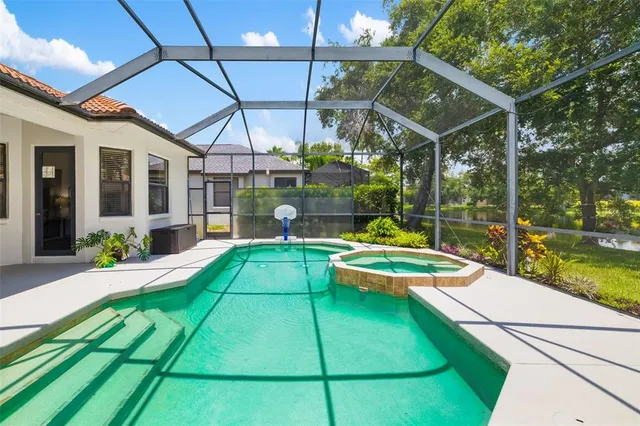 $975,000 | 6627 Turnstone Lane, Lakewood Ranch, FL 34202