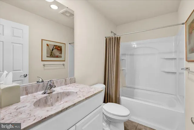 $659,900 | 122 American, Downingtown, PA 19335