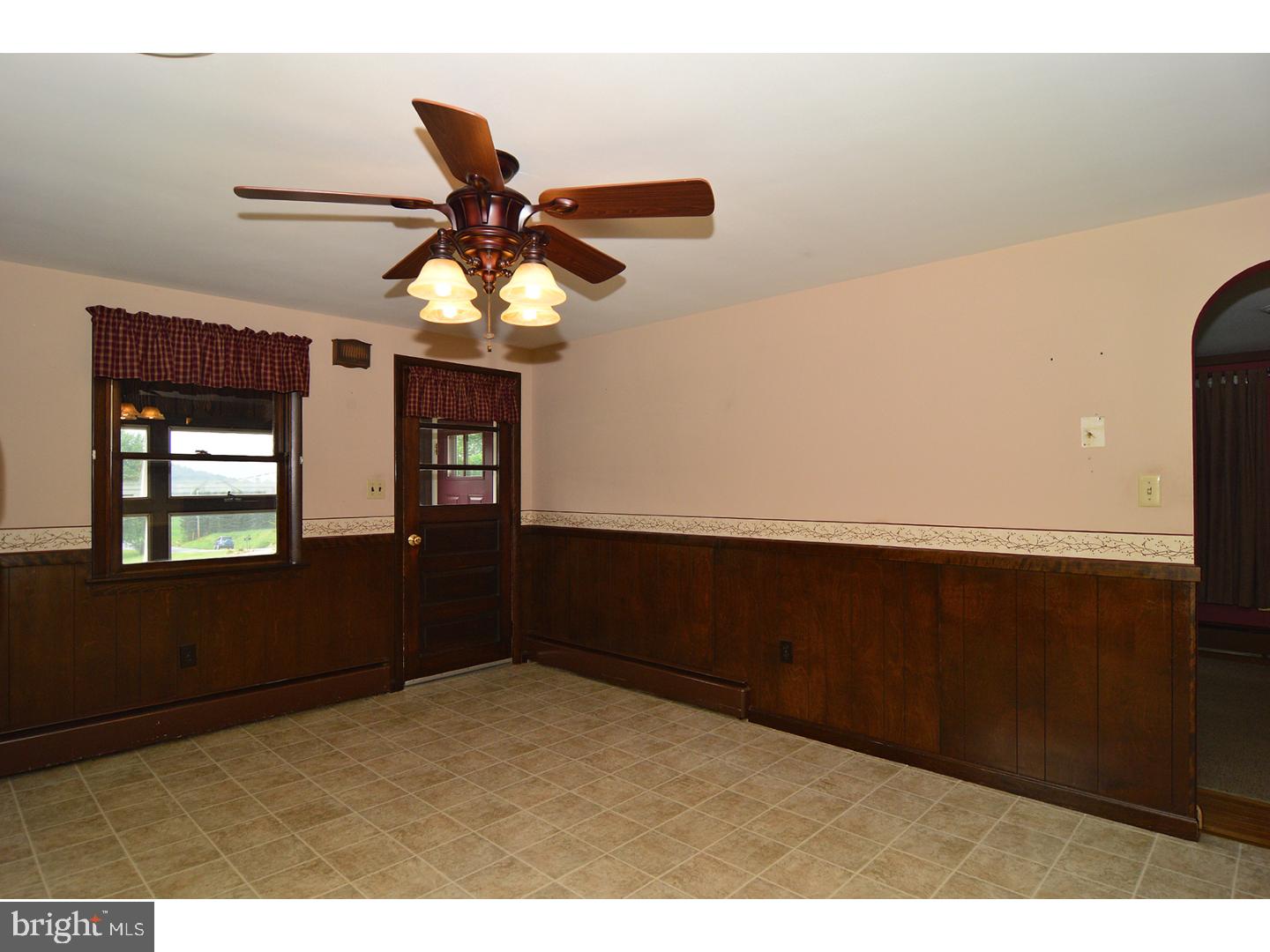 423 Gelsinger Road Sinking Spring, PA 19608 - Photo 6 of 24