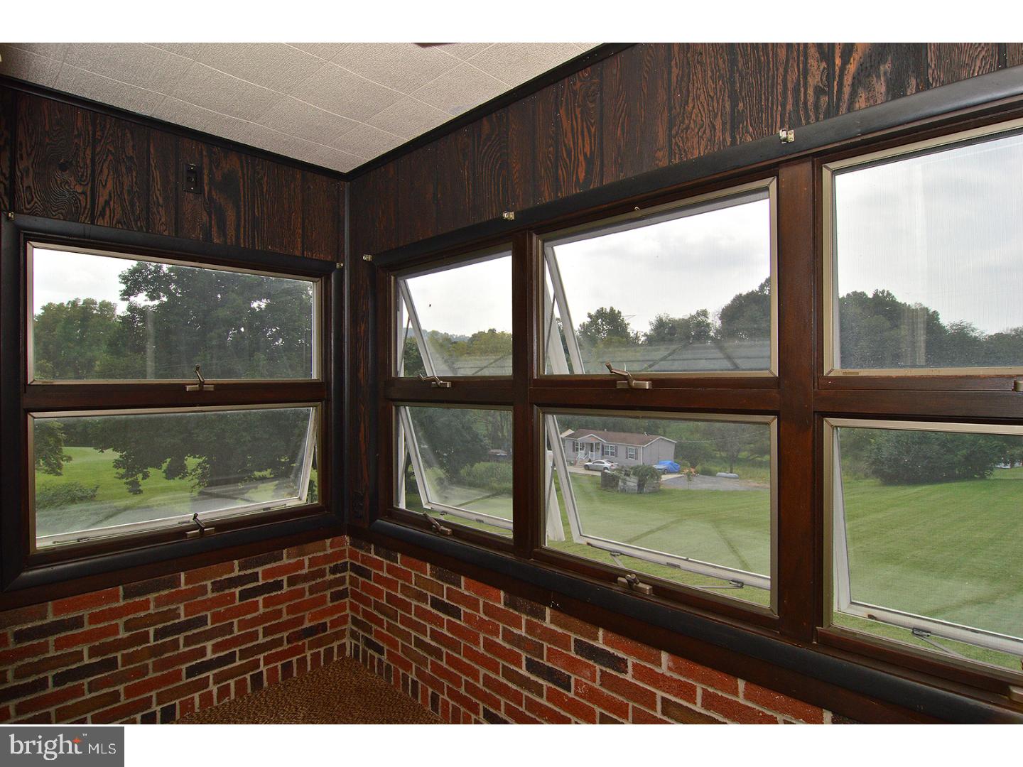 423 Gelsinger Road Sinking Spring, PA 19608 - Photo 7 of 24