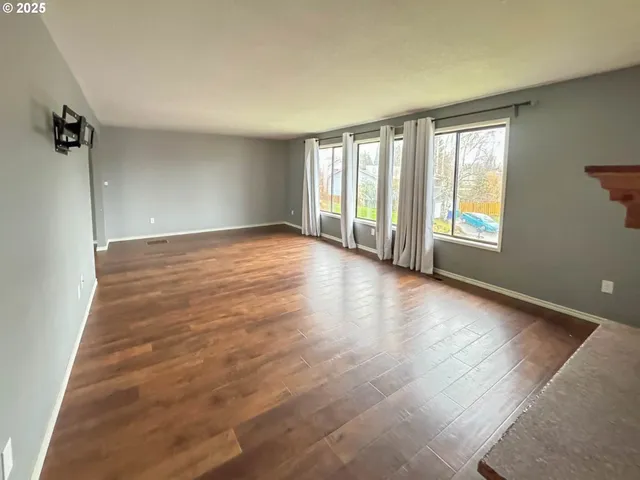 $494,000 | 4111 Northeast 3rd Street, Gresham, OR 97030