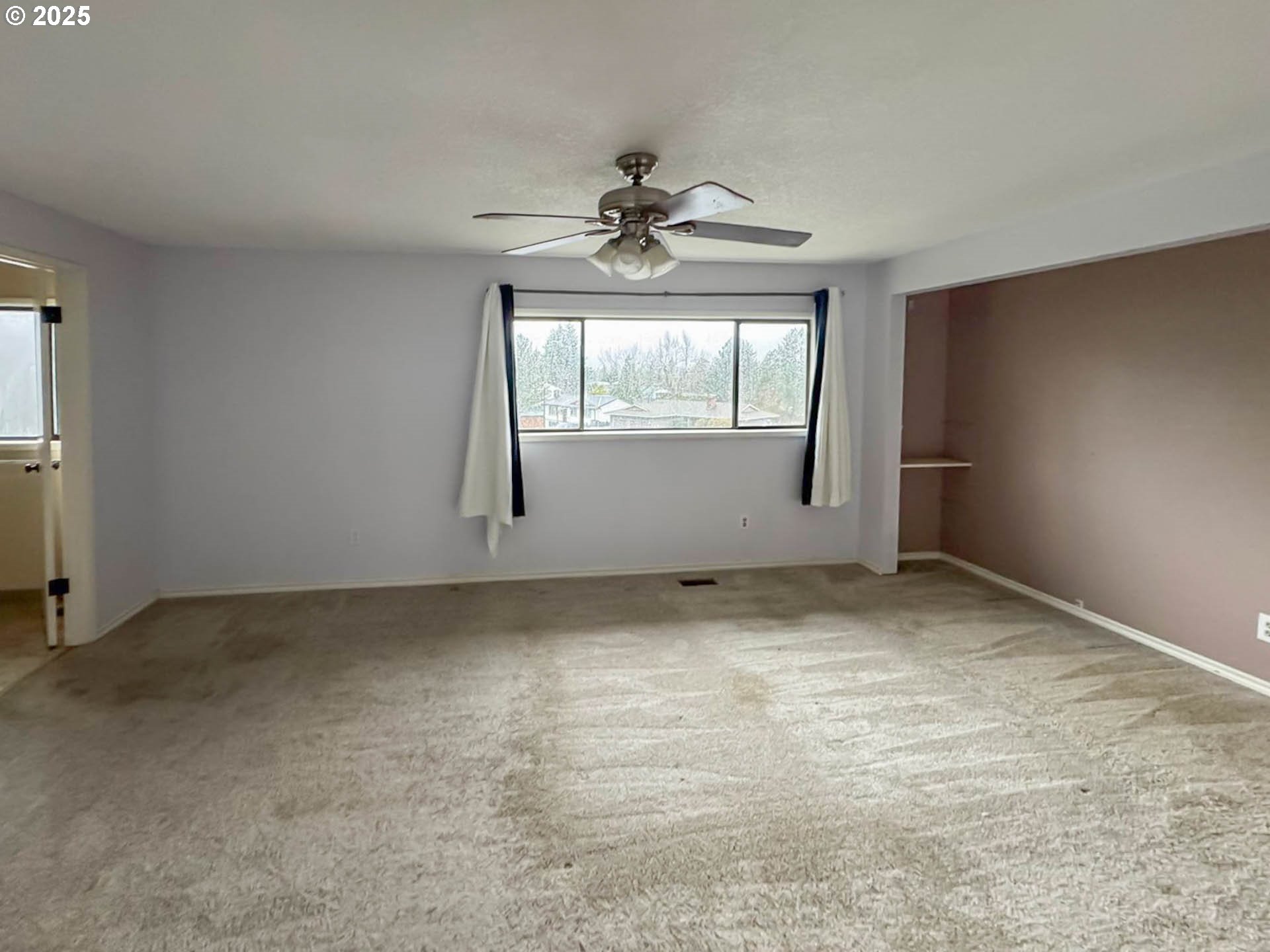 4111 Northeast 3rd Street Gresham, OR 97030 - Photo 6 of 25