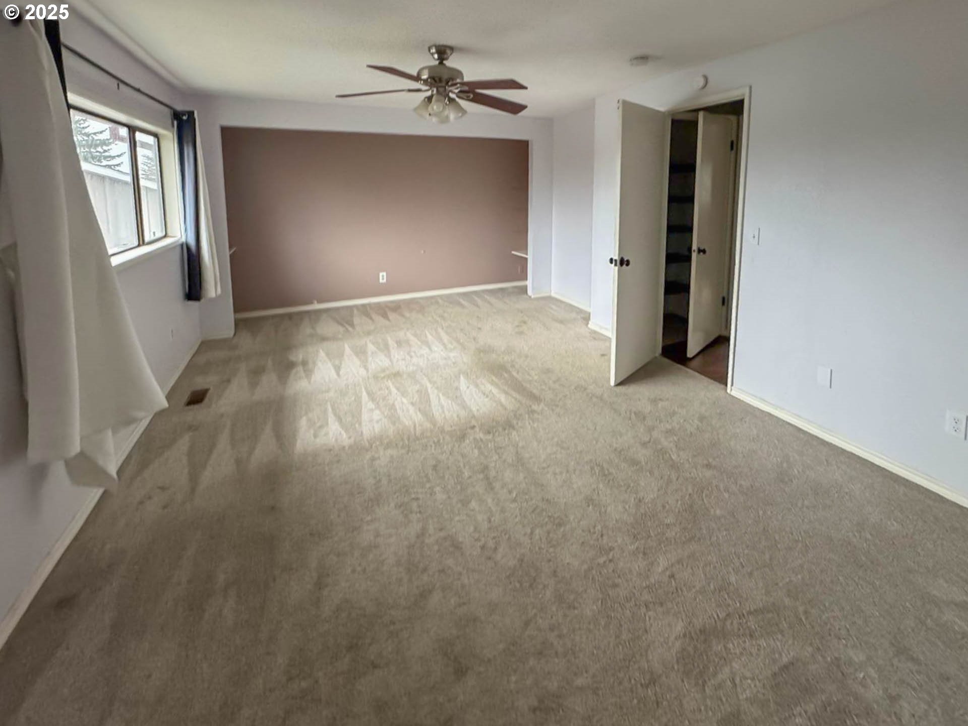 4111 Northeast 3rd Street Gresham, OR 97030 - Photo 8 of 25