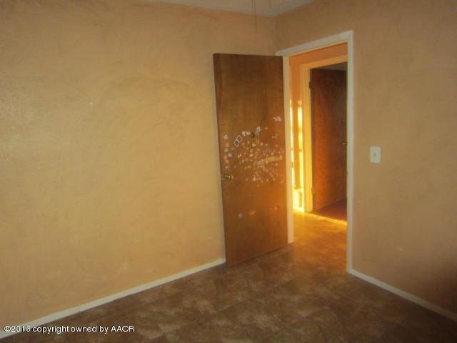 4403 South Austin Street Amarillo, TX 79110 - Photo 8 of 14 a view of an empty room