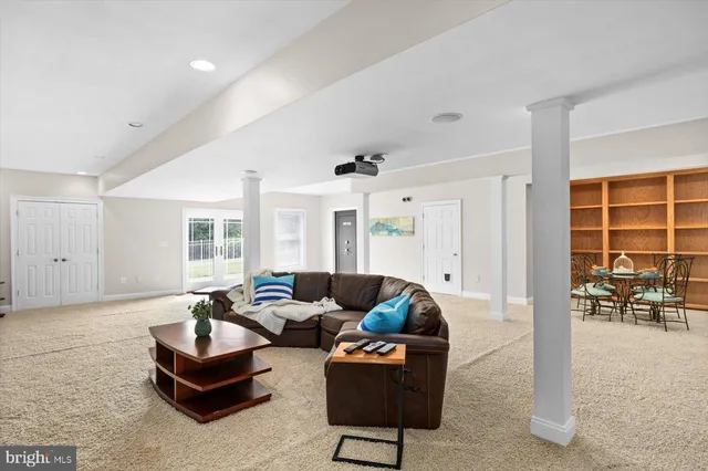 $3,690,000 | 10150 Hedrick Farm Lane, Midland, VA 22728