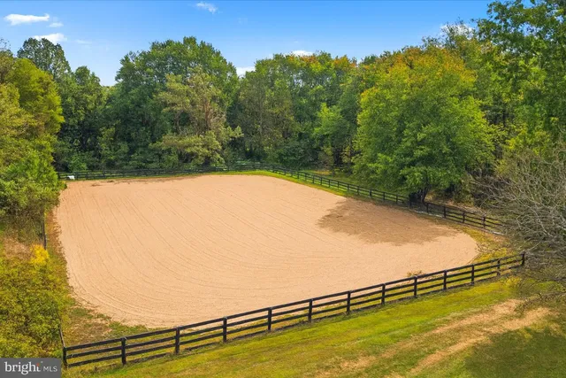 a view of balcony with outdoor space