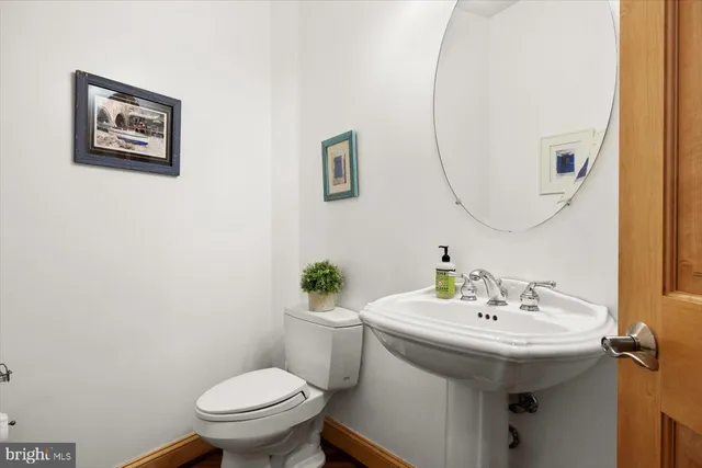 $3,690,000 | 10150 Hedrick Farm Lane, Midland, VA 22728