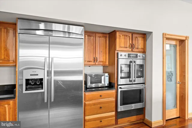 $3,690,000 | 10150 Hedrick Farm Lane, Midland, VA 22728