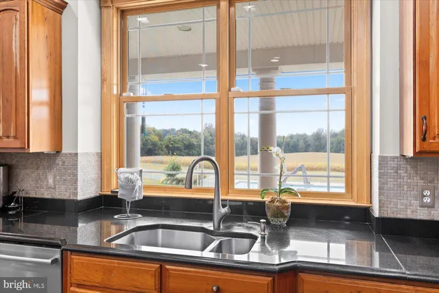 $3,690,000 | 10150 Hedrick Farm Lane, Midland, VA 22728