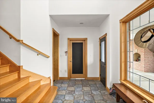 $3,690,000 | 10150 Hedrick Farm Lane, Midland, VA 22728