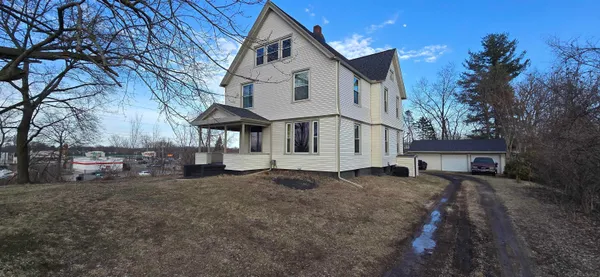 $274,999 | 205 South Dettman Road, Jackson, MI 49203