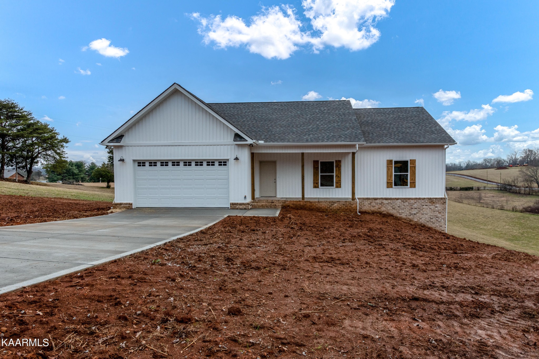 1039 Kirk Road Greenback, TN 37742 - Photo 1 of 23 Gallery Image 1