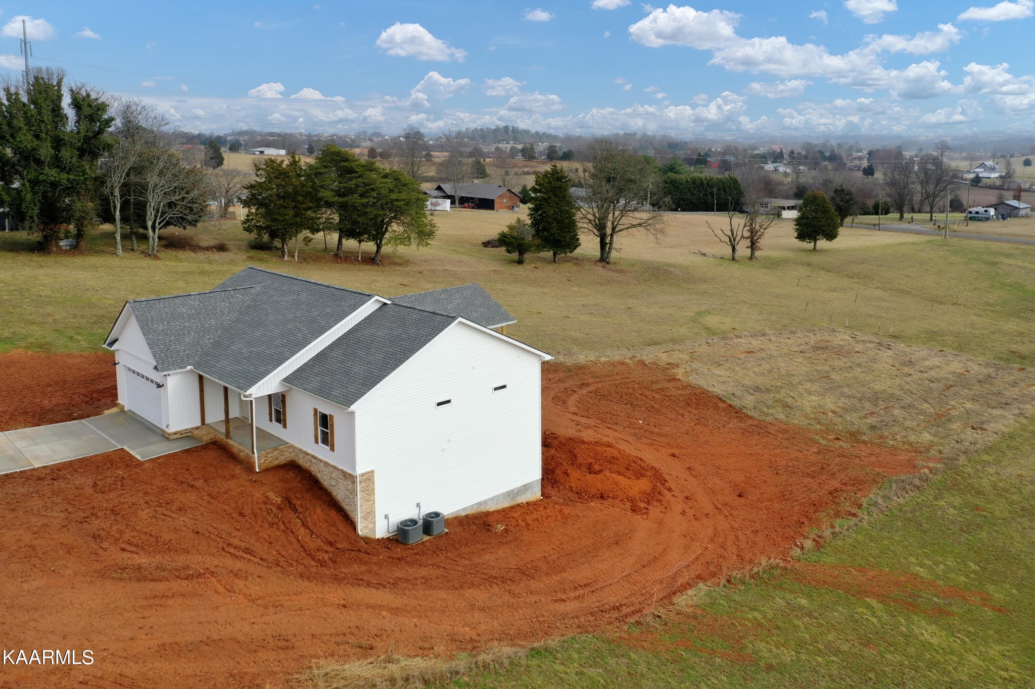 1039 Kirk Road Greenback, TN 37742 - Photo 21 of 23 Gallery Image 21