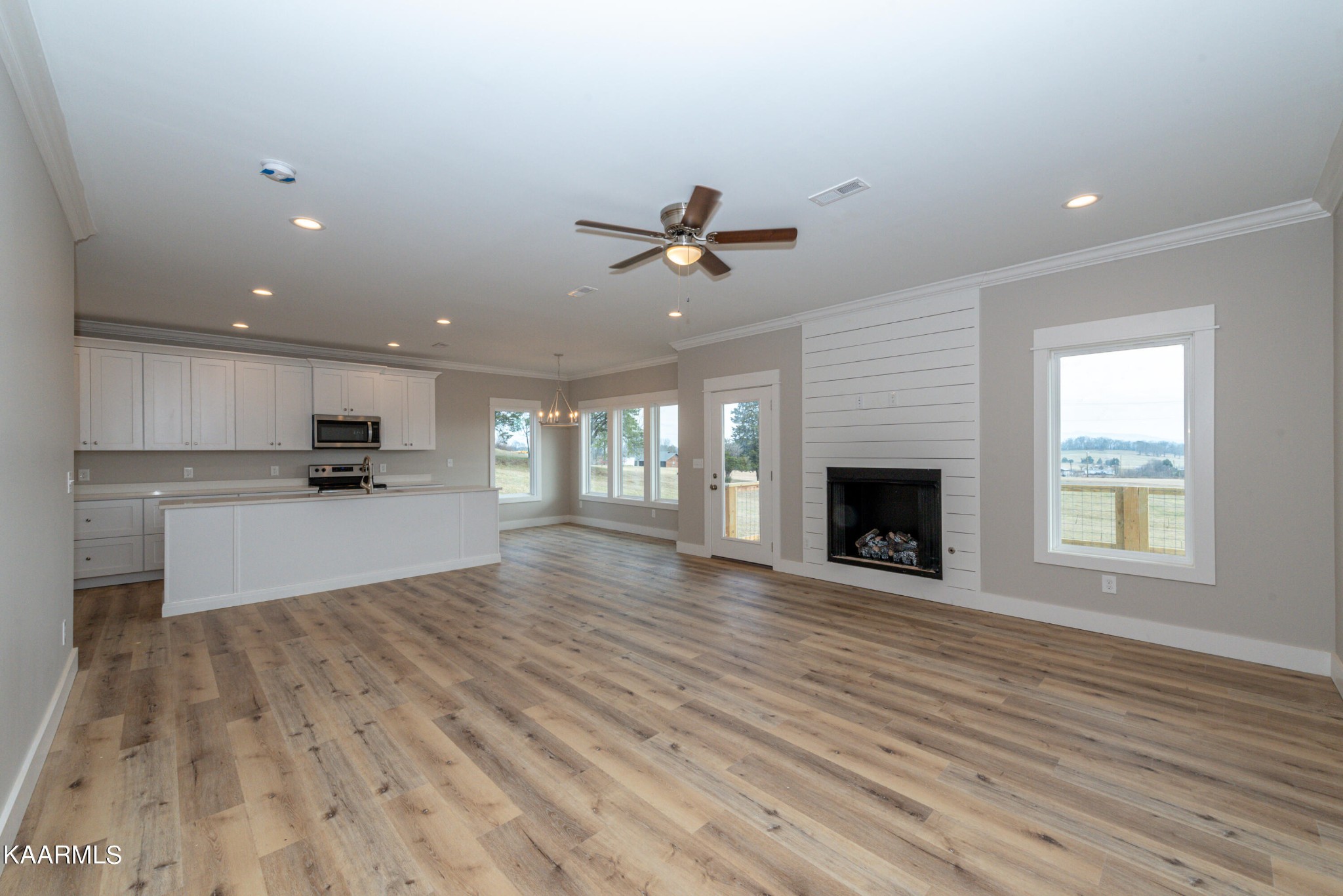 1039 Kirk Road Greenback, TN 37742 - Photo 3 of 23 Gallery Image 3