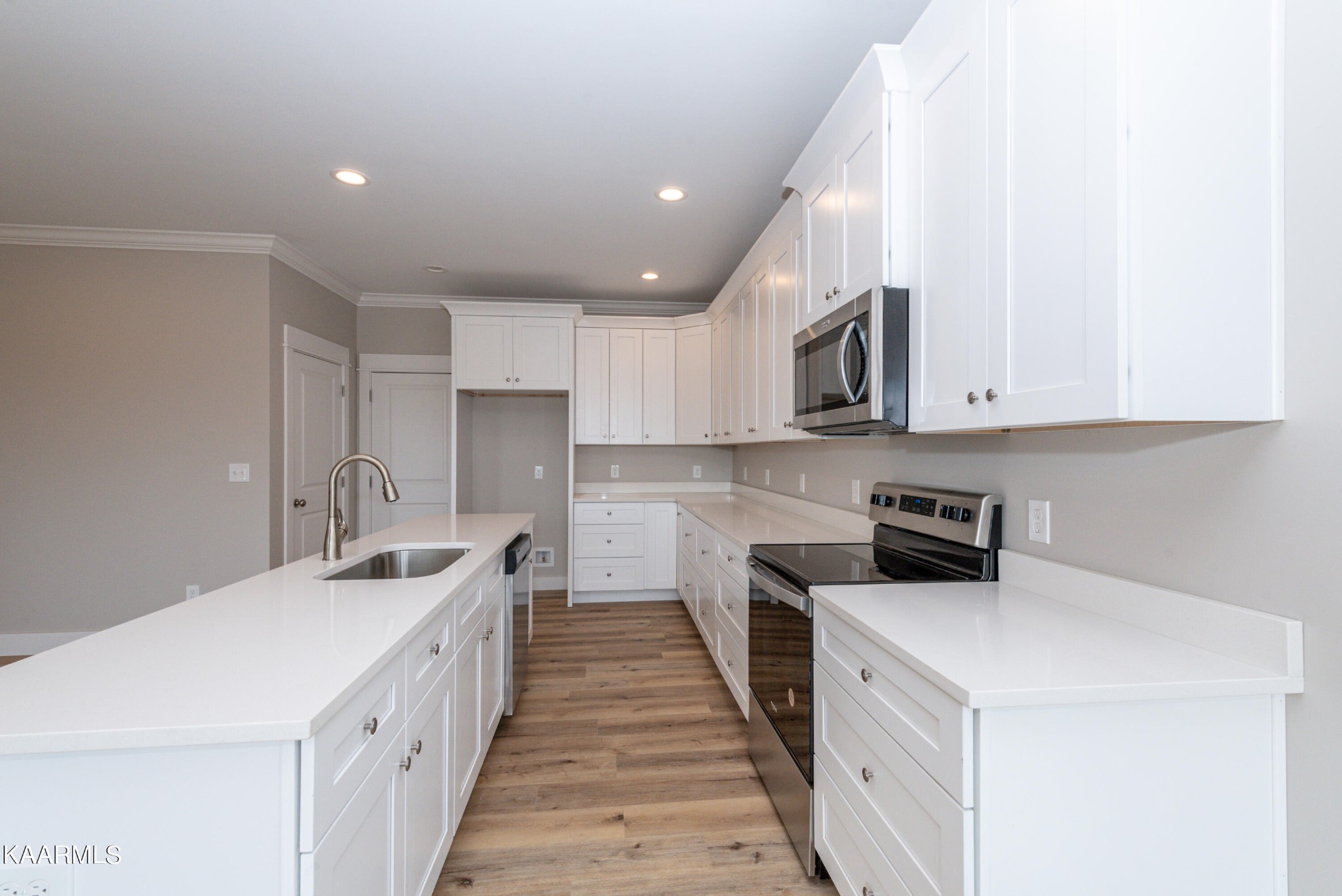 1039 Kirk Road Greenback, TN 37742 - Photo 6 of 23 Gallery Image 6