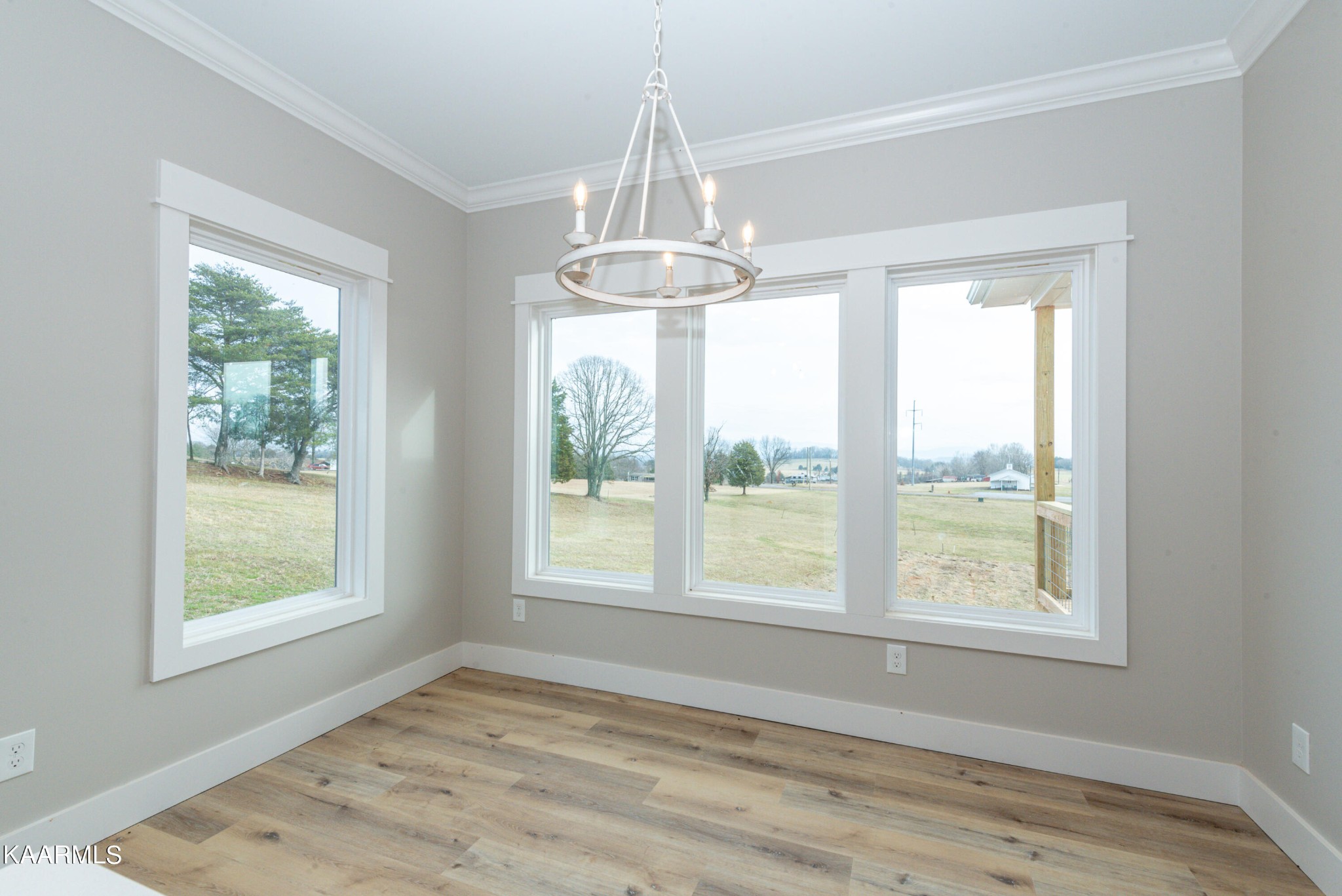 1039 Kirk Road Greenback, TN 37742 - Photo 8 of 23 Gallery Image 8