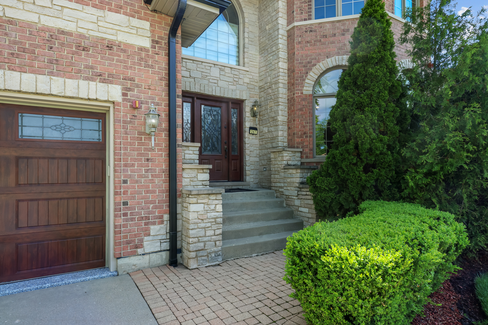 267 9th Street Wheeling, IL 60090 - Photo 2 of 42