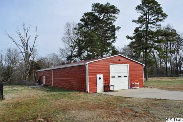 157 Longview Road Statesville, NC 28625 - Photo 14 of 16 Gallery Image 14