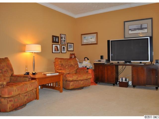 157 Longview Road Statesville, NC 28625 - Photo 8 of 16 Gallery Image 8