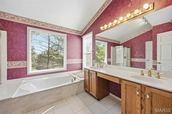 $420,000 | 1823 York Ridge Court, Chesterfield, MO 63017